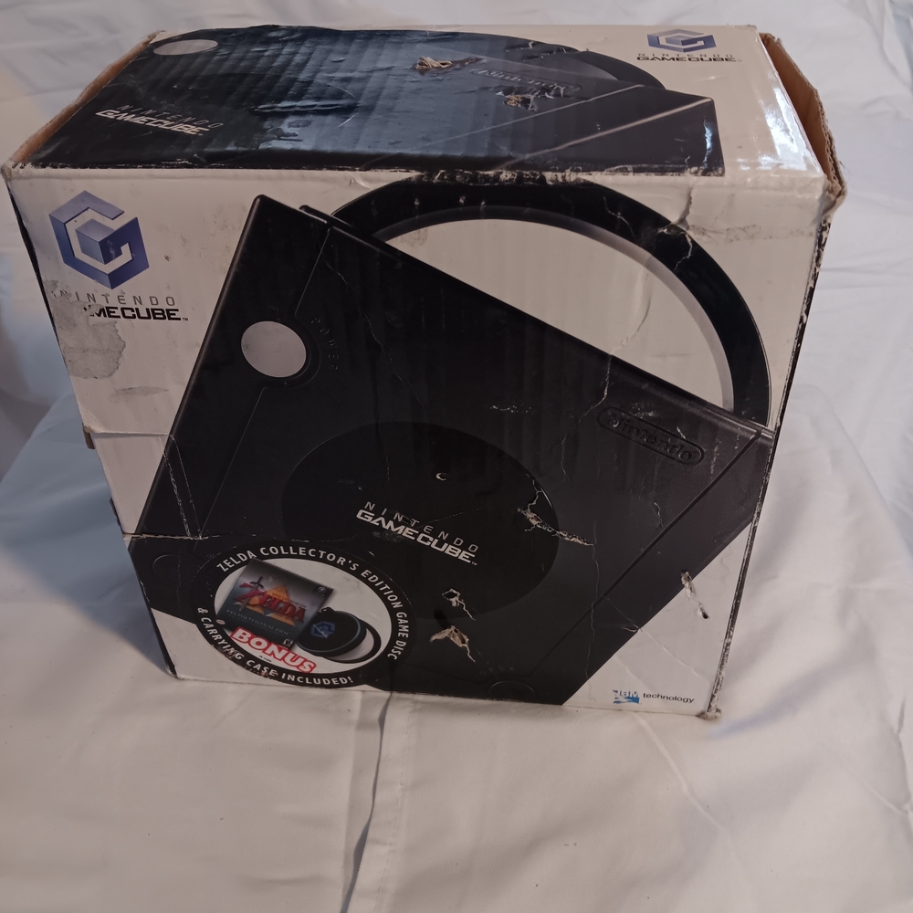 Nintendo GameCube Console with Zelda Collector's Edition